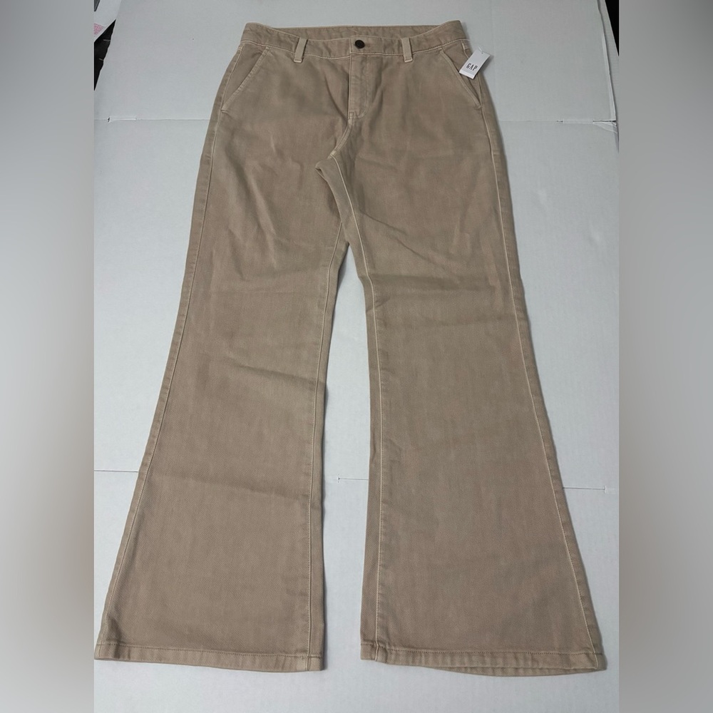 GAP Relaxed Flare Pants Size 6 inseam 30”